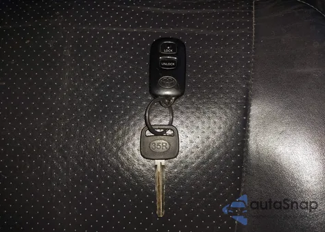 2005 Toyota Rav4 from USA, damaged, VIN JTEHD20V956030743